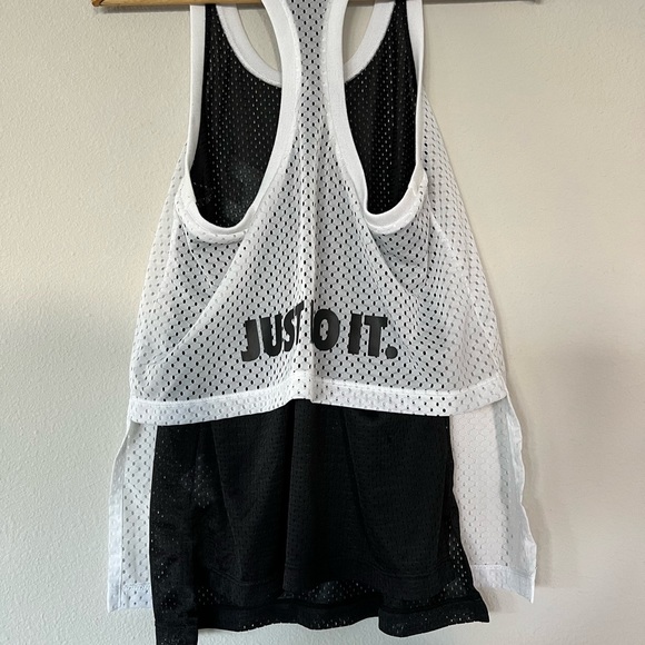 Like New! Nike Muscle 💪🏼 Tank! - Picture 7 of 7